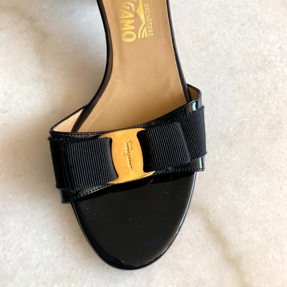 Ferragamo Black Patent Leather Vara Kitten Heels 8 - Picture 2 of 7